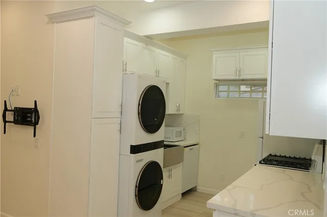 $2,740 | 3162 Clarita Court, Thousand Oaks, CA 91362