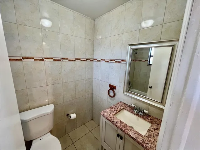 $145,000 | 13500 Northeast 3rd Court, Unit 412, North Miami, FL 33161