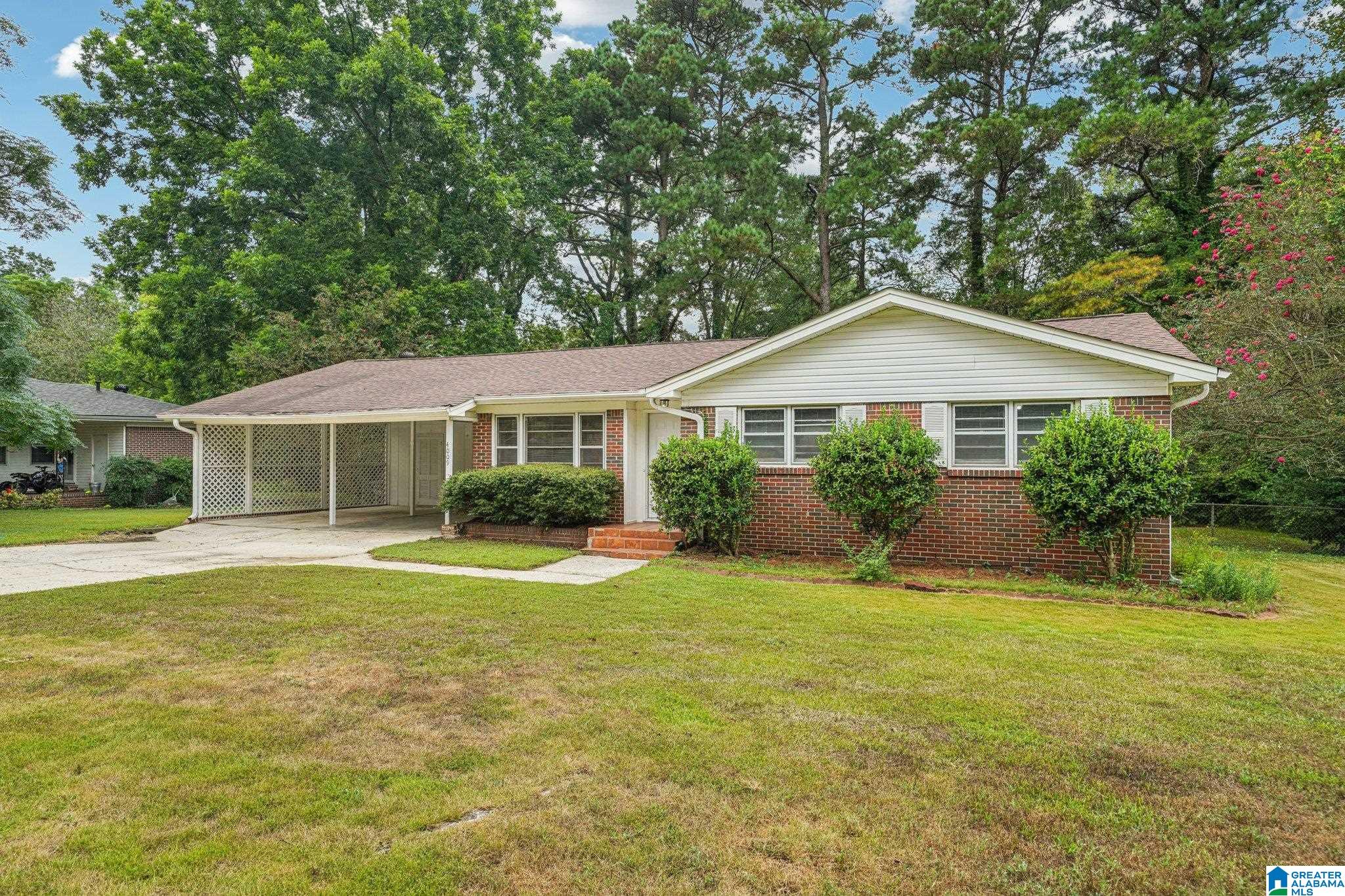 4009 Hazelwood Road Adamsville, AL 35005 - Photo 3 of 39