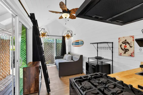 $989,000 | 15-2015 3rd Avenue, Keaau, HI 96749