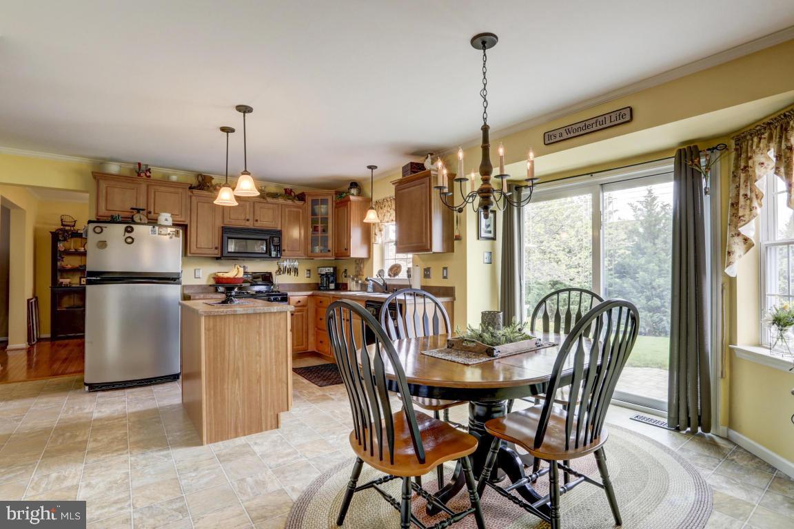 211 Deerfield Lane Lititz, PA 17543 - Photo 27 of 47 Gallery Image 27