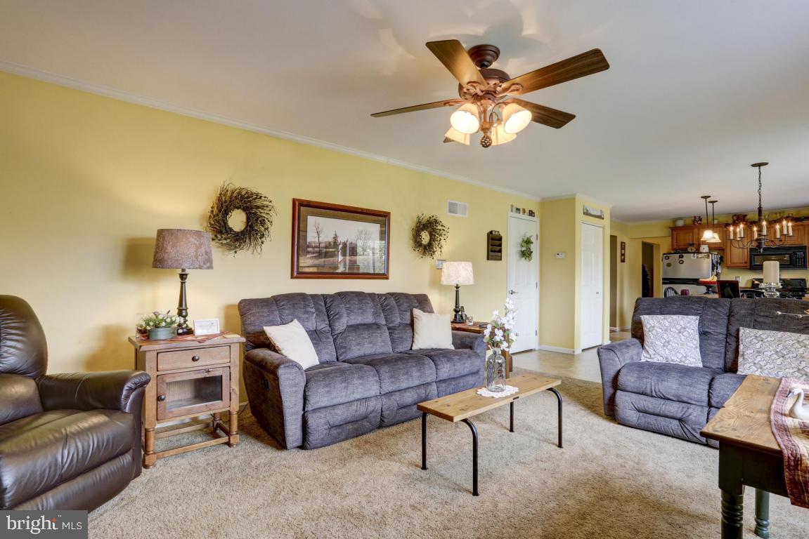 211 Deerfield Lane Lititz, PA 17543 - Photo 29 of 47 Gallery Image 29