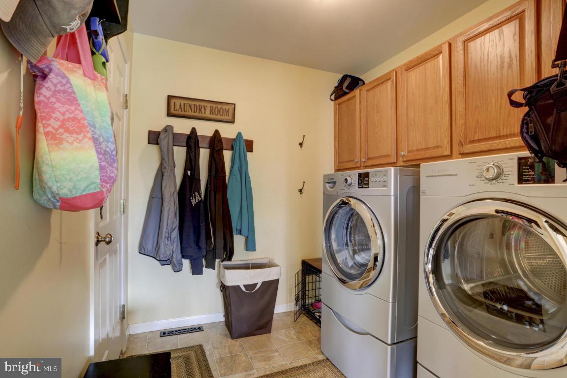 211 Deerfield Lane Lititz, PA 17543 - Photo 30 of 47 Gallery Image 30