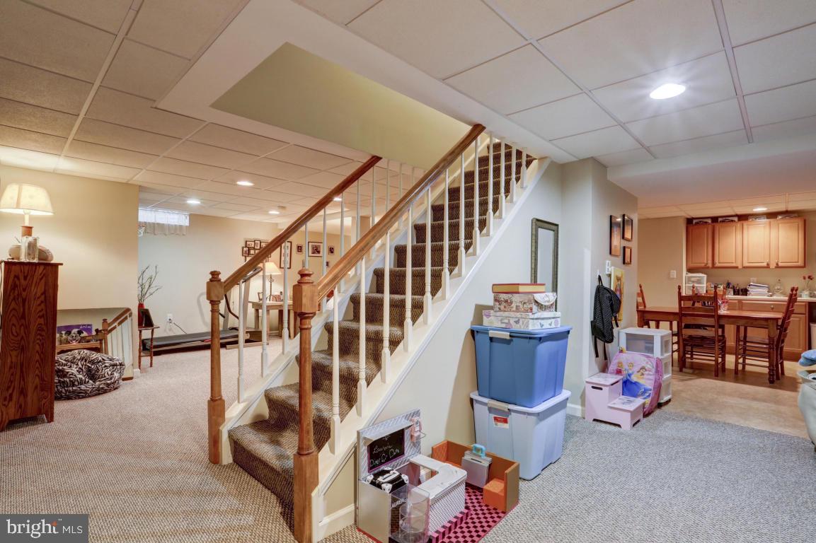 211 Deerfield Lane Lititz, PA 17543 - Photo 31 of 47 Gallery Image 31