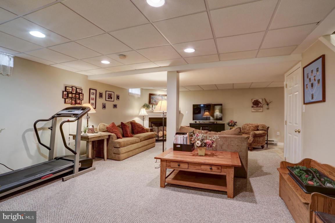 211 Deerfield Lane Lititz, PA 17543 - Photo 32 of 47 Gallery Image 32