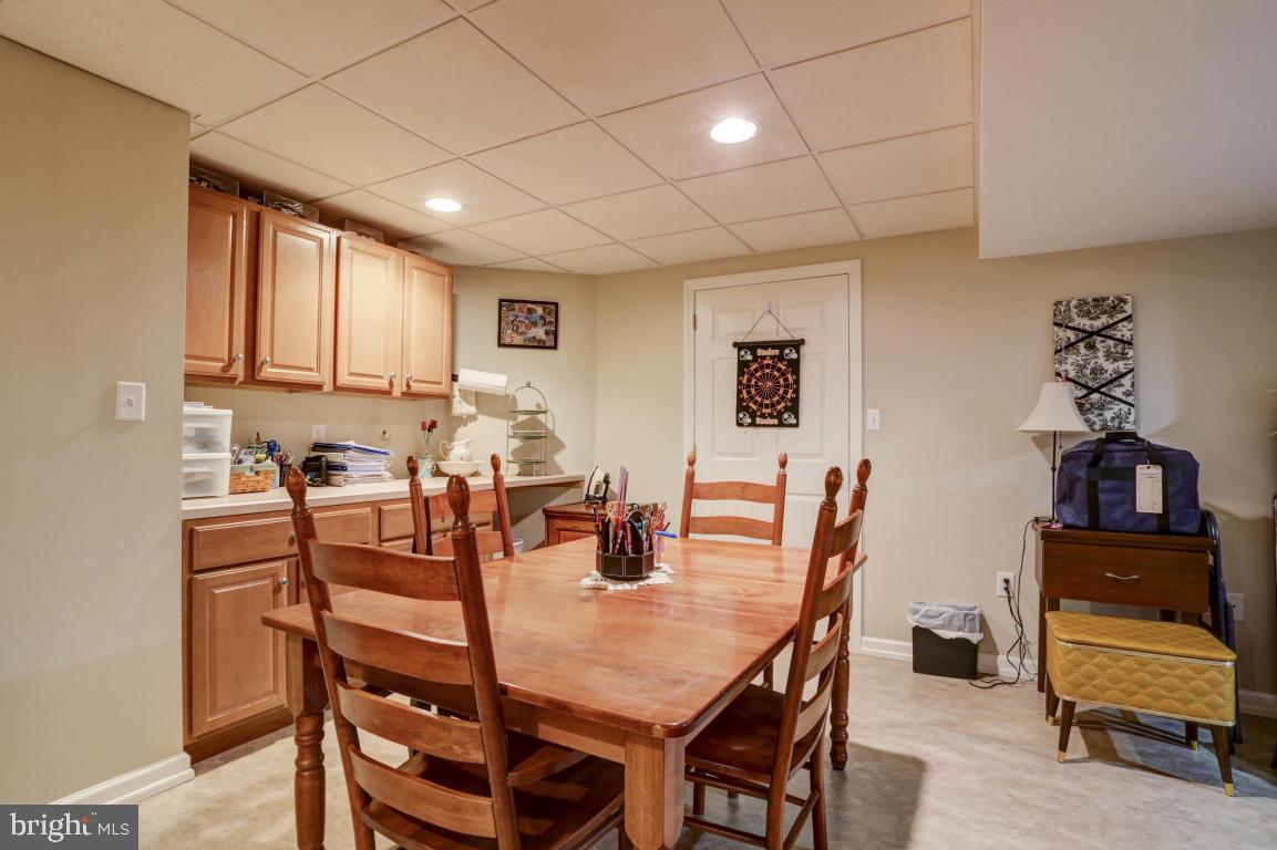 211 Deerfield Lane Lititz, PA 17543 - Photo 35 of 47 Gallery Image 35