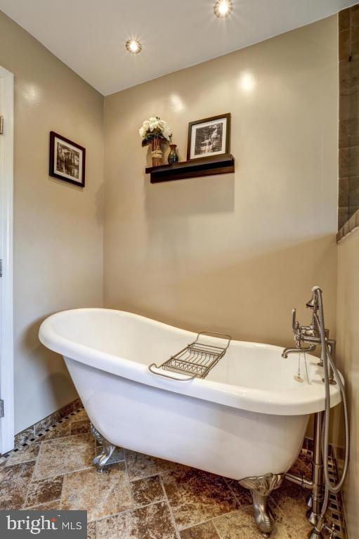 211 Deerfield Lane Lititz, PA 17543 - Photo 41 of 47 Gallery Image 41