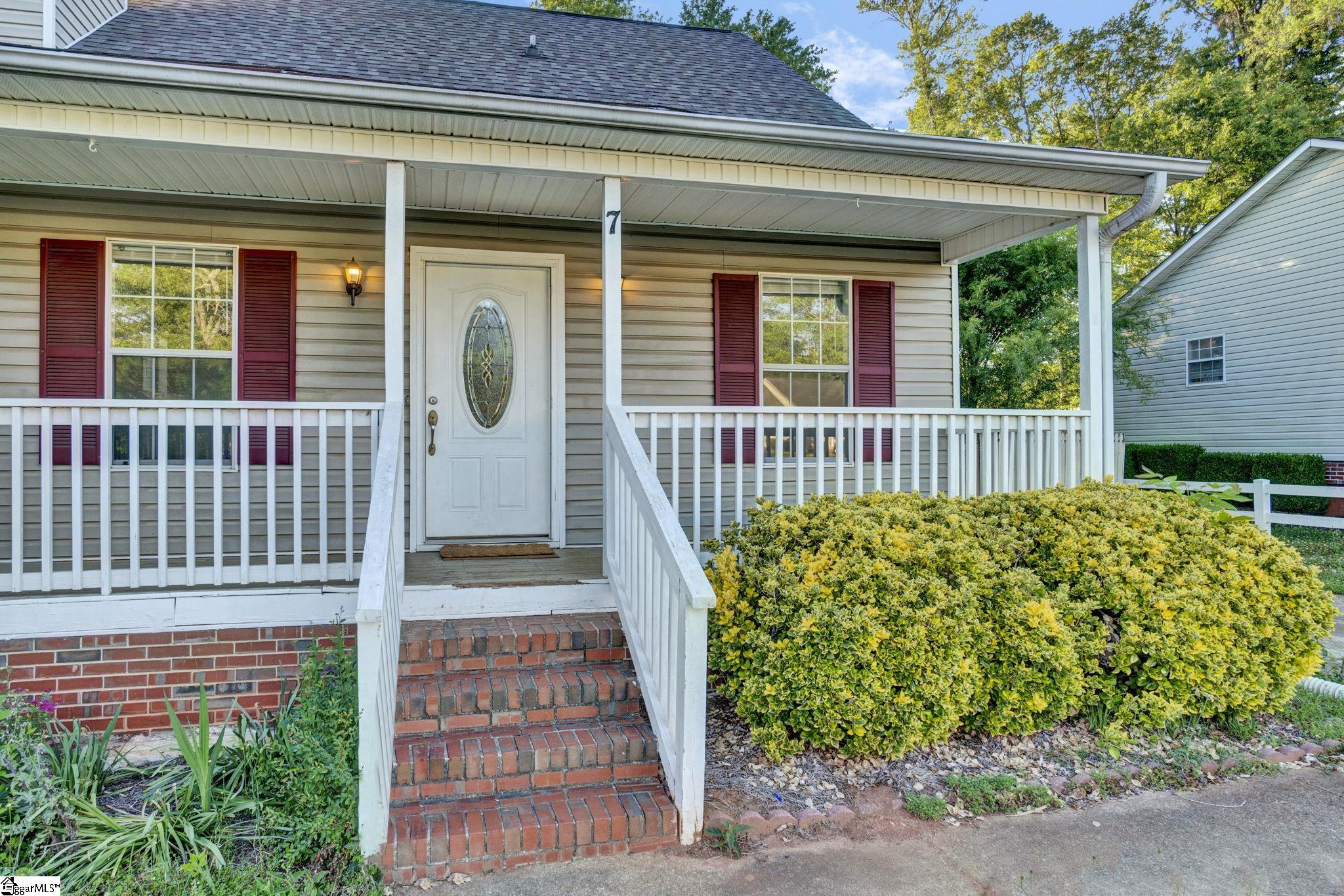 7 Haley Court Greenville, SC 29607 - Photo 4 of 48