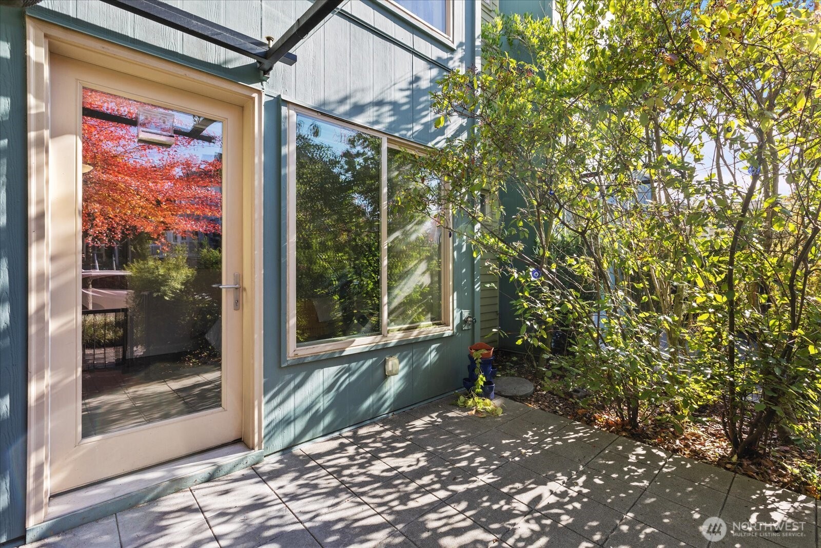 4422 Bagley Avenue North, Unit 108 Seattle, WA 98103 - Photo 20 of 26