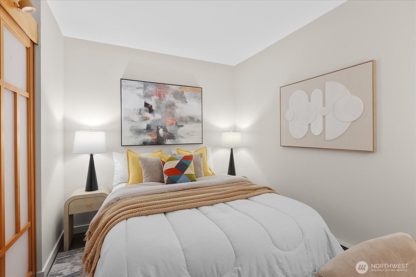 4422 Bagley Avenue North, Unit 108 Seattle, WA 98103 - Photo 2 of 26