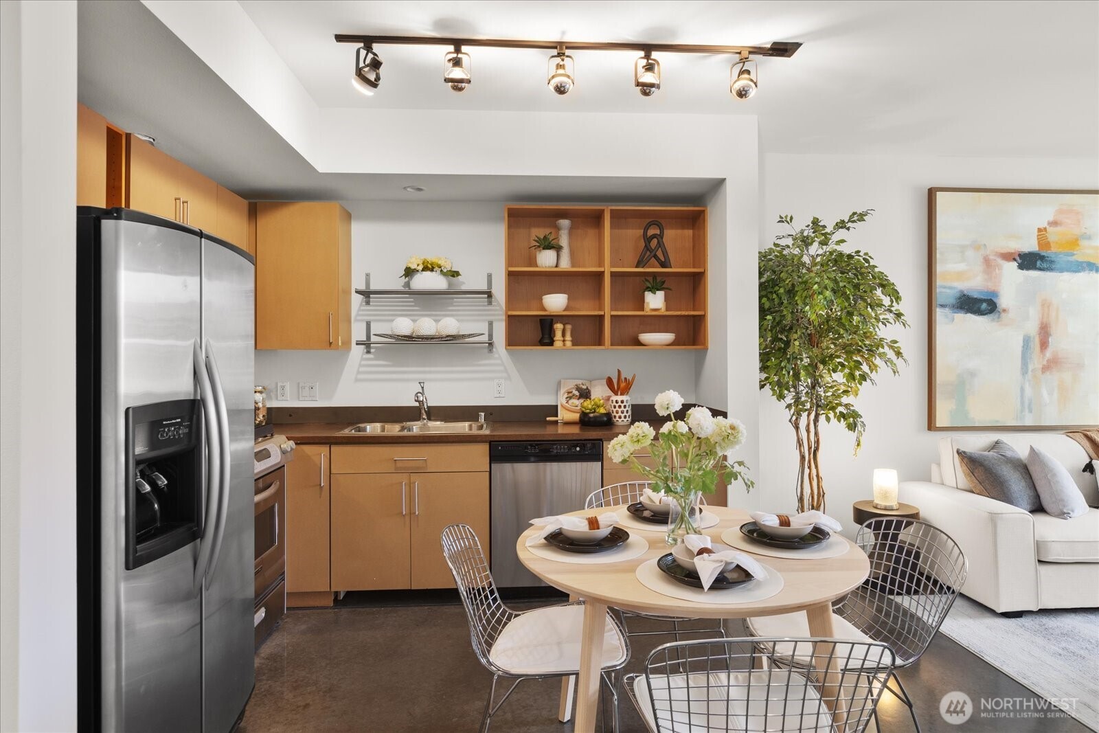 4422 Bagley Avenue North, Unit 108 Seattle, WA 98103 - Photo 5 of 26