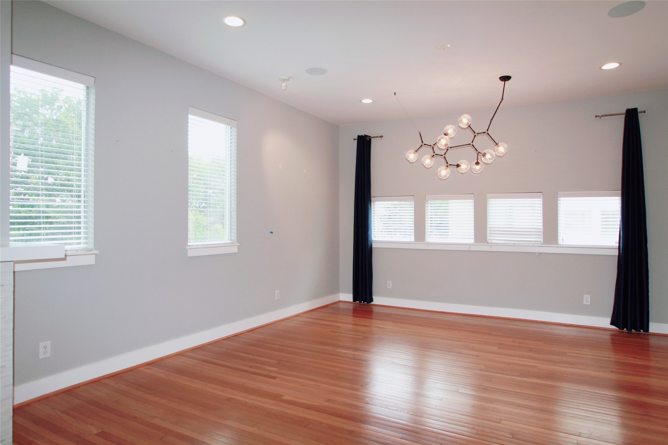 4701 Caroline Street Houston, TX 77004 - Photo 8 of 38