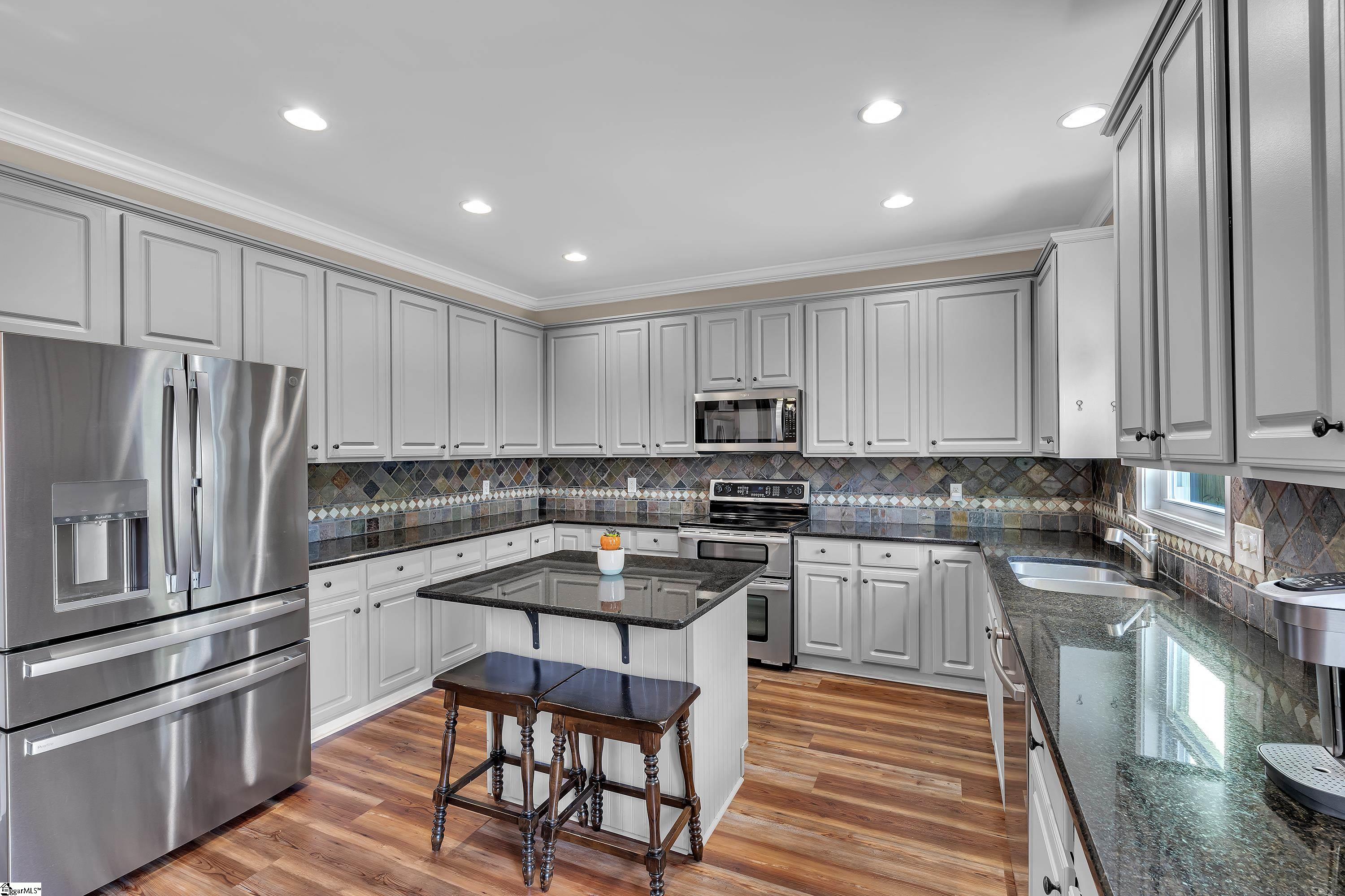 305 Saybrook Road Simpsonville, SC 29681 - Photo 3 of 40 Gallery Image 3