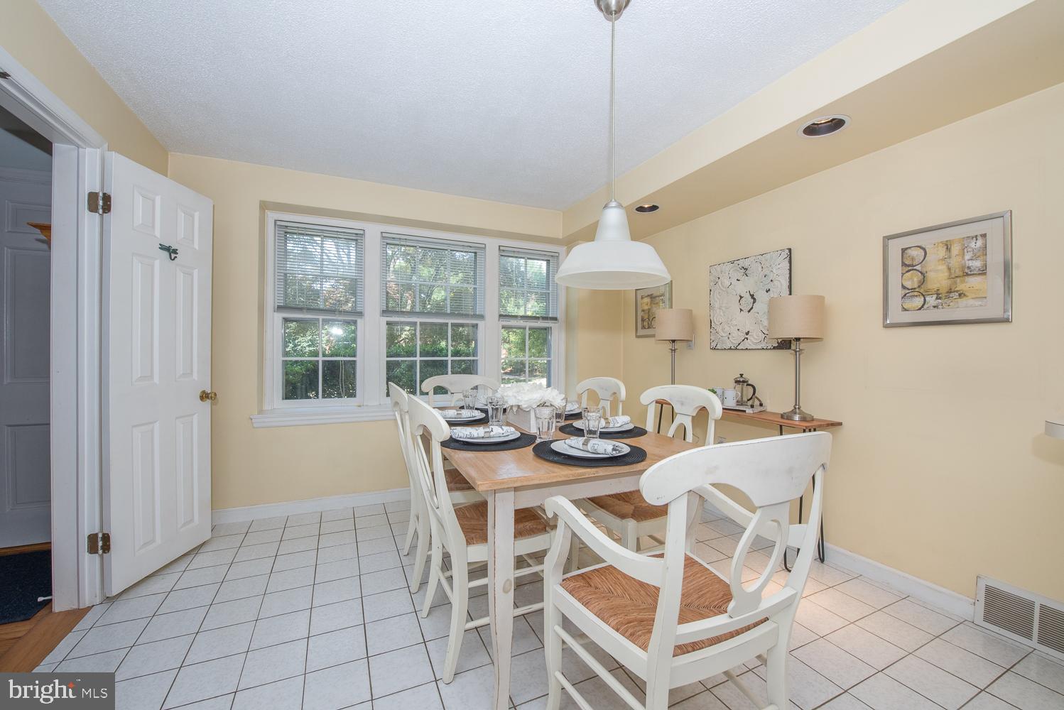 965 Conestoga Road Berwyn, PA 19312 - Photo 8 of 35 Breakfast Room
