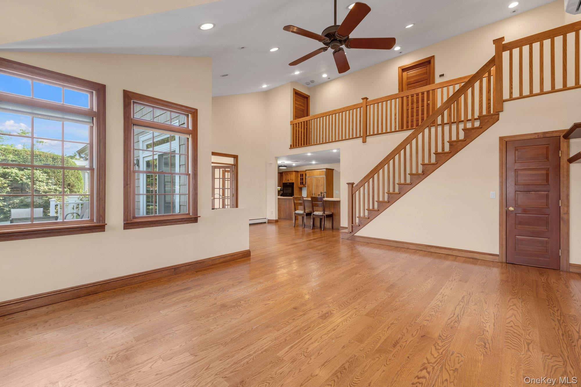 40 Frankel Road Massapequa, NY 11758 - Photo 4 of 27