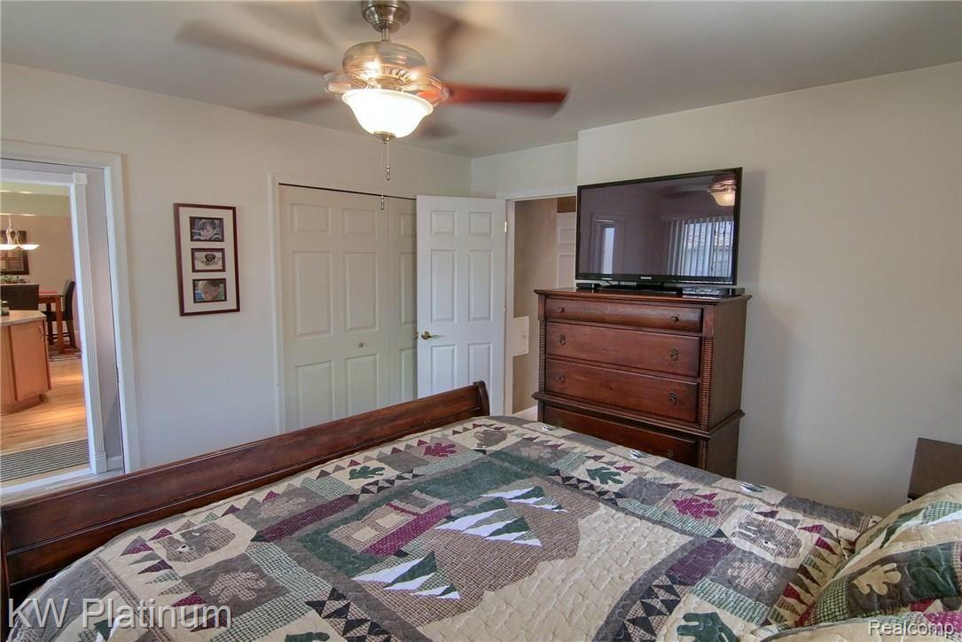 27630 Jean Road Warren, MI 48093 - Photo 12 of 30 Master_Bedroom_3rd_View.jpg