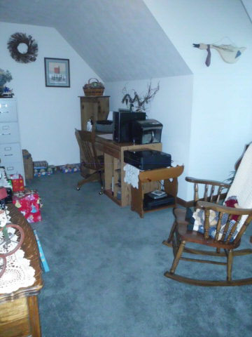 148 Millers Road Bridgewater, VA 22812 - Photo 18 of 20 a living room with furniture
