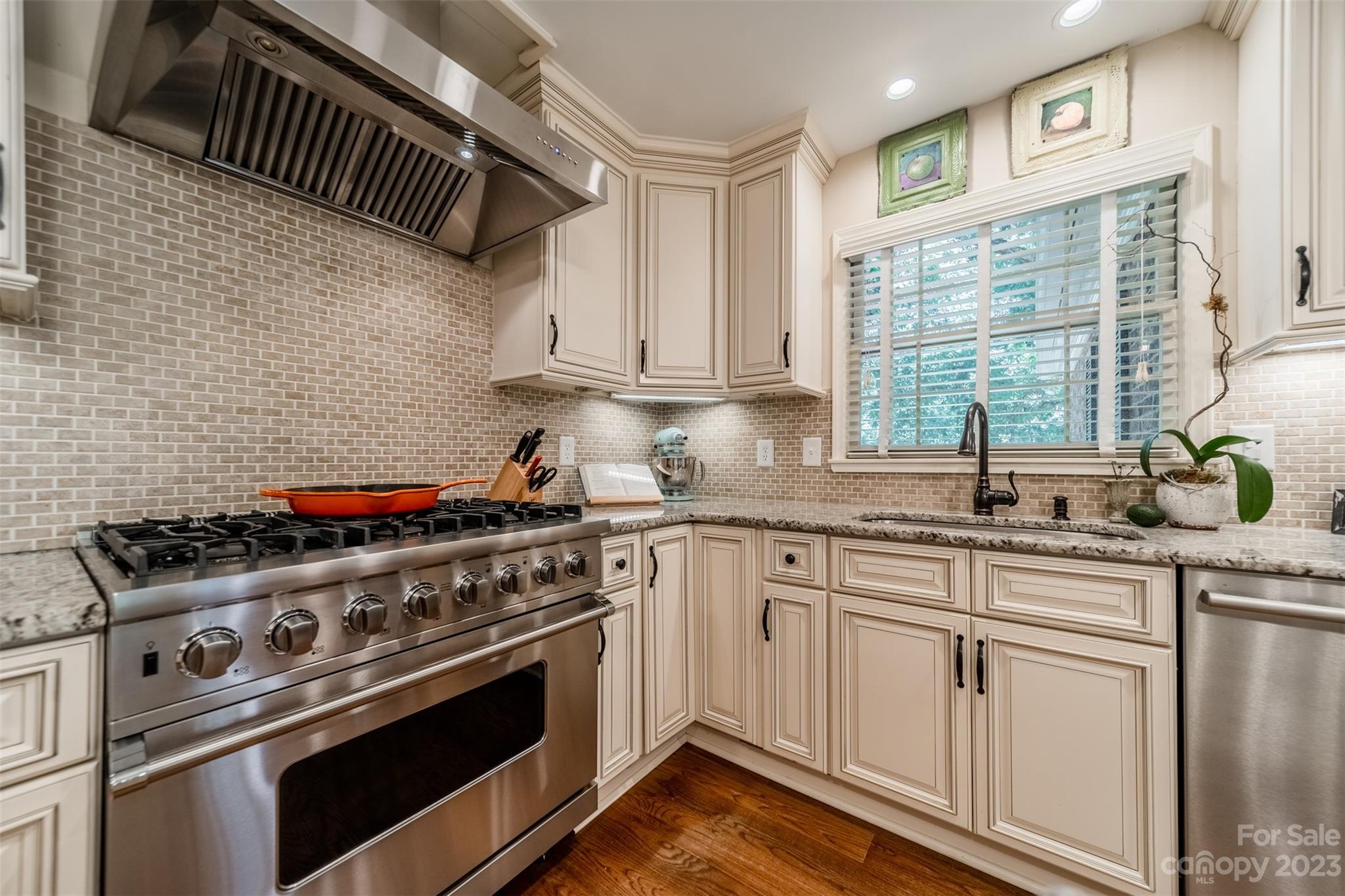 4101 Crossgate Road Charlotte, NC 28226 - Photo 12 of 47 Gallery Image 12