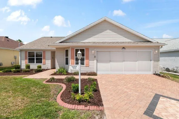 $330,000 | 9325 Southeast 171st Le Flore Lane, The Villages, FL 32162