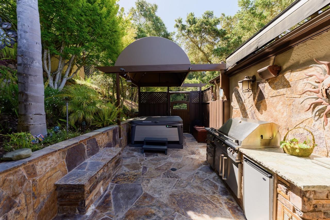 307 Sidesaddle Circle Scotts Valley, CA 95066 - Photo 101 of 116 a view of a chairs and table in the balcony