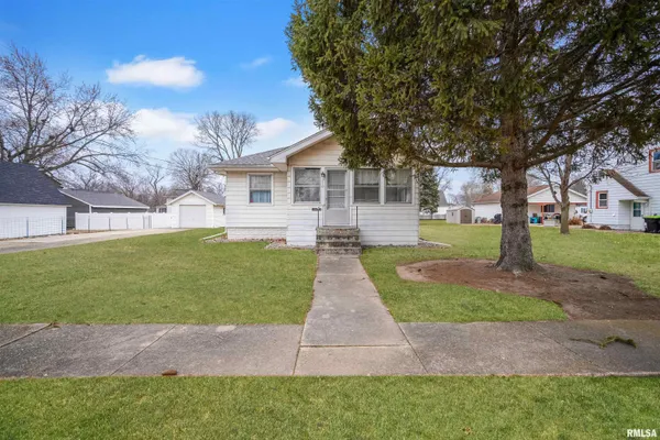 $119,900 | 716 West Walnut Street, Chillicothe, IL 61523