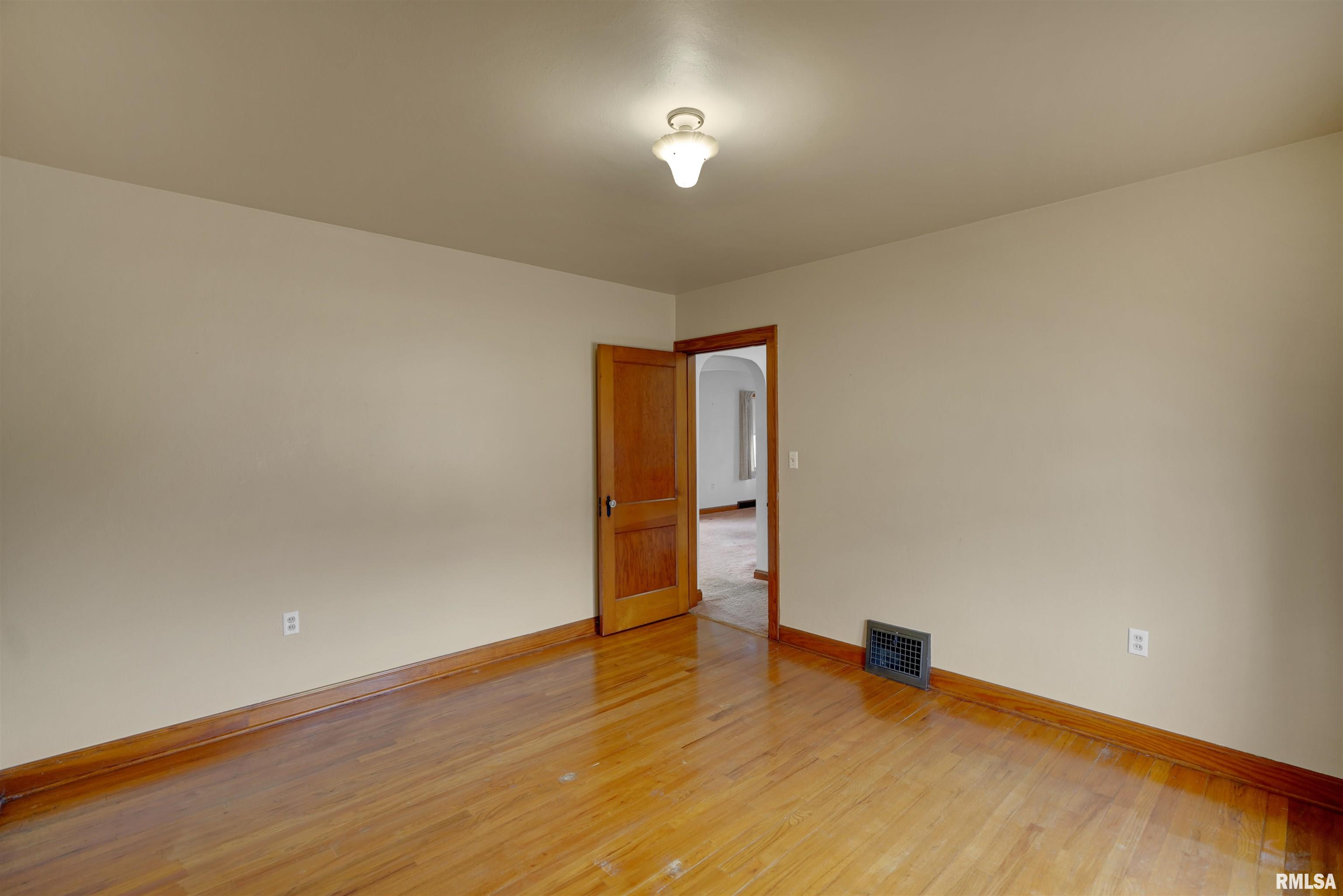 716 West Walnut Street Chillicothe, IL 61523 - Photo 17 of 40