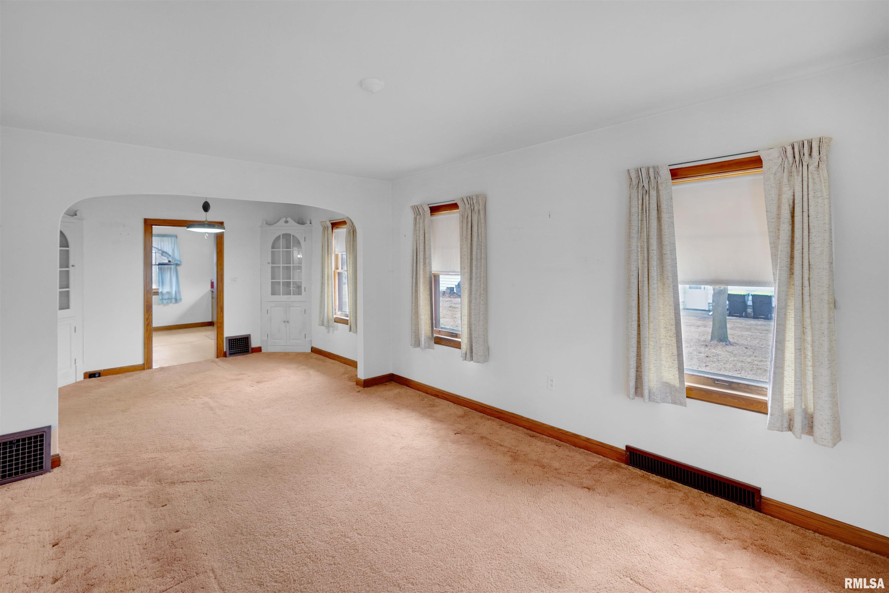 716 West Walnut Street Chillicothe, IL 61523 - Photo 3 of 40