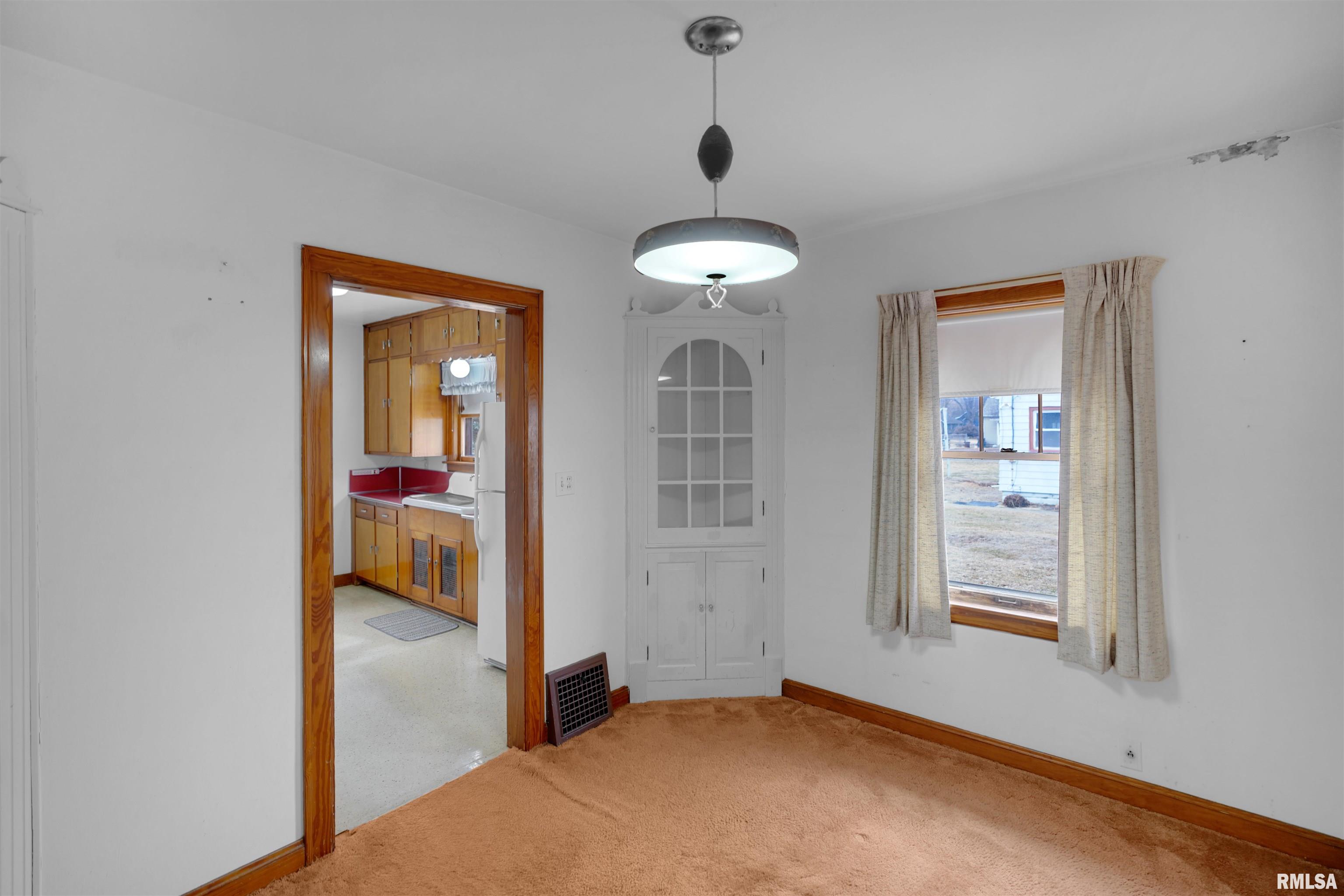 716 West Walnut Street Chillicothe, IL 61523 - Photo 8 of 40