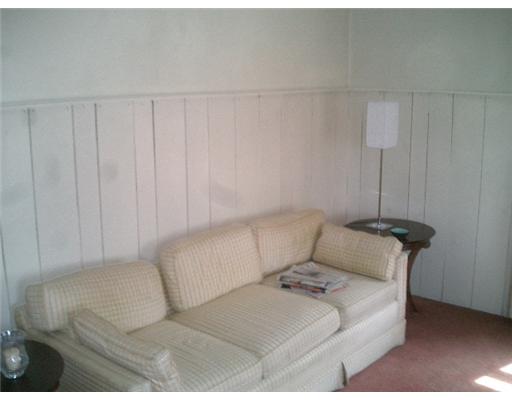 39 Cedarbrook Road Pawtucket, RI 02861 - Photo 8 of 12 Living Room.