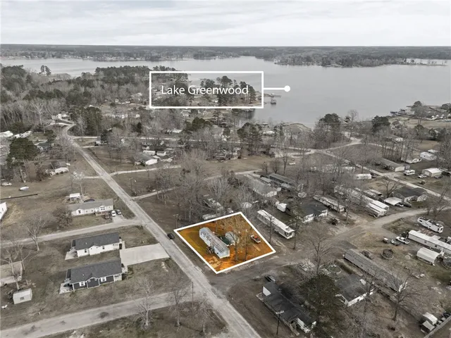 $100,000 | 116 Beach Drive, Ninety Six, SC 29666