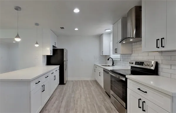 $2,500 | 9023 Dunlap Street, Houston, TX 77074