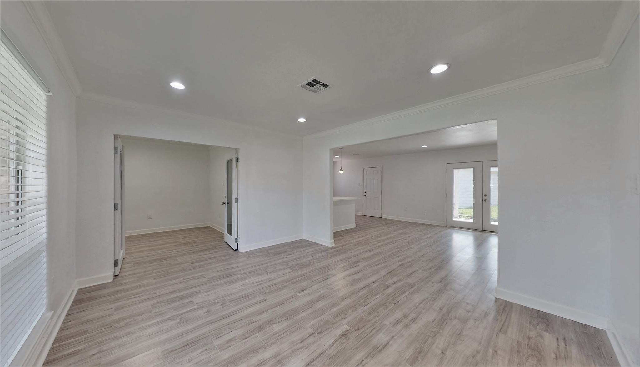 9023 Dunlap Street Houston, TX 77074 - Photo 11 of 22