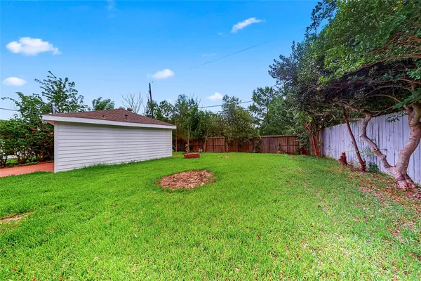 $2,500 | 9023 Dunlap Street, Houston, TX 77074