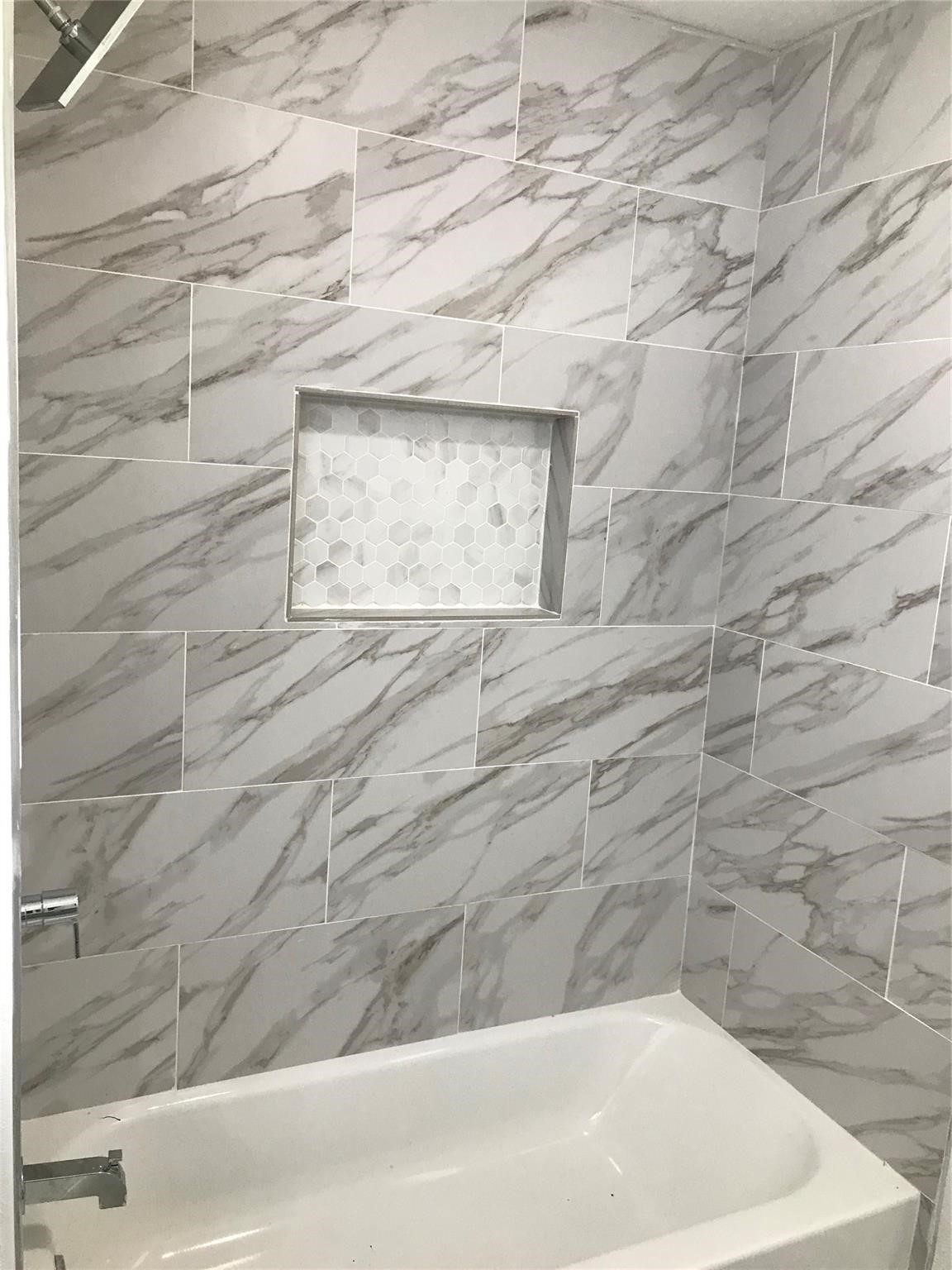 9023 Dunlap Street Houston, TX 77074 - Photo 9 of 22