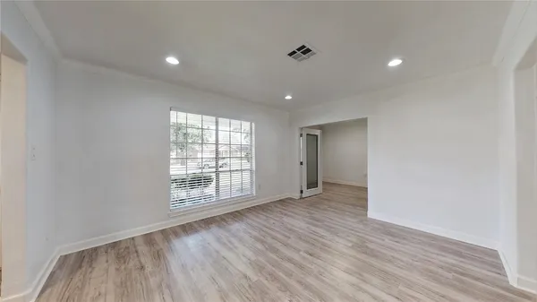 $2,500 | 9023 Dunlap Street, Houston, TX 77074