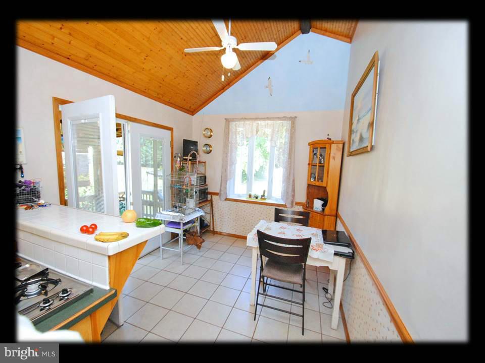 210 North Branch Road Baltimore, MD 21222 - Photo 18 of 30 BREAKFAST ROOM AREA OFF KITCHEN