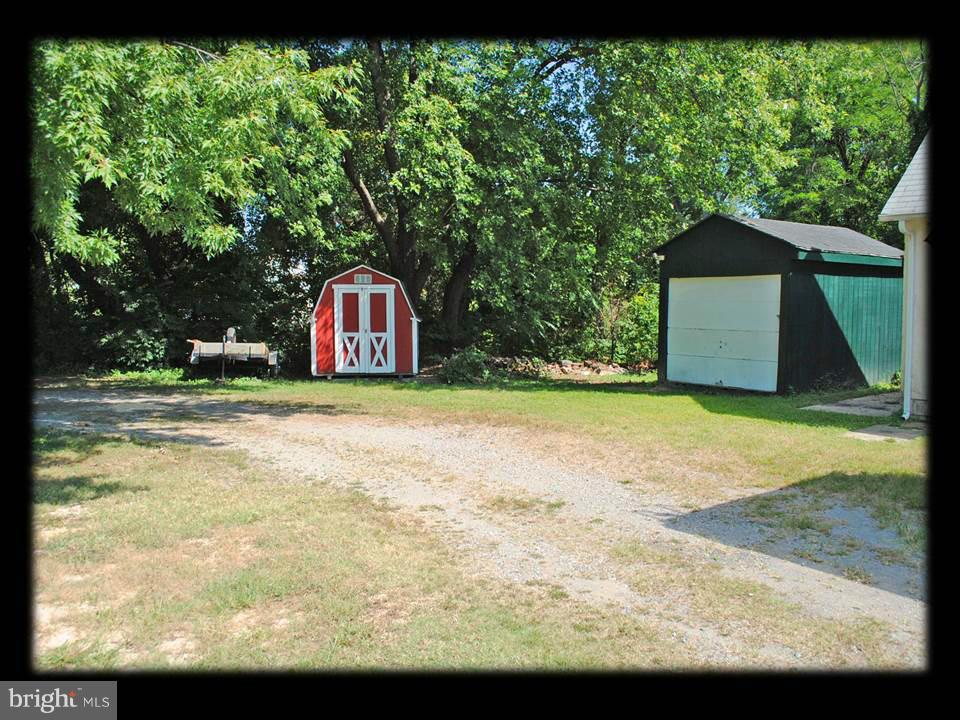 210 North Branch Road Baltimore, MD 21222 - Photo 5 of 30 2 EXTRA DETACHED STORAGE SHEDS INCLUDED