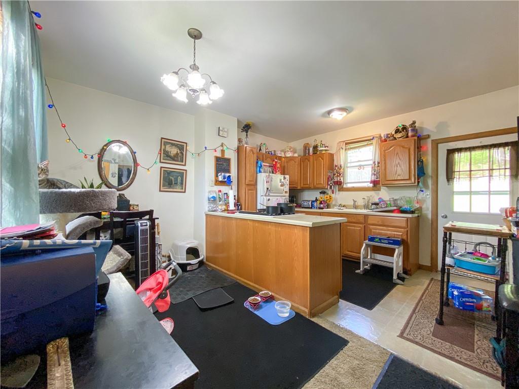 612 Lincoln Street Rochester, PA 15074 - Photo 5 of 18