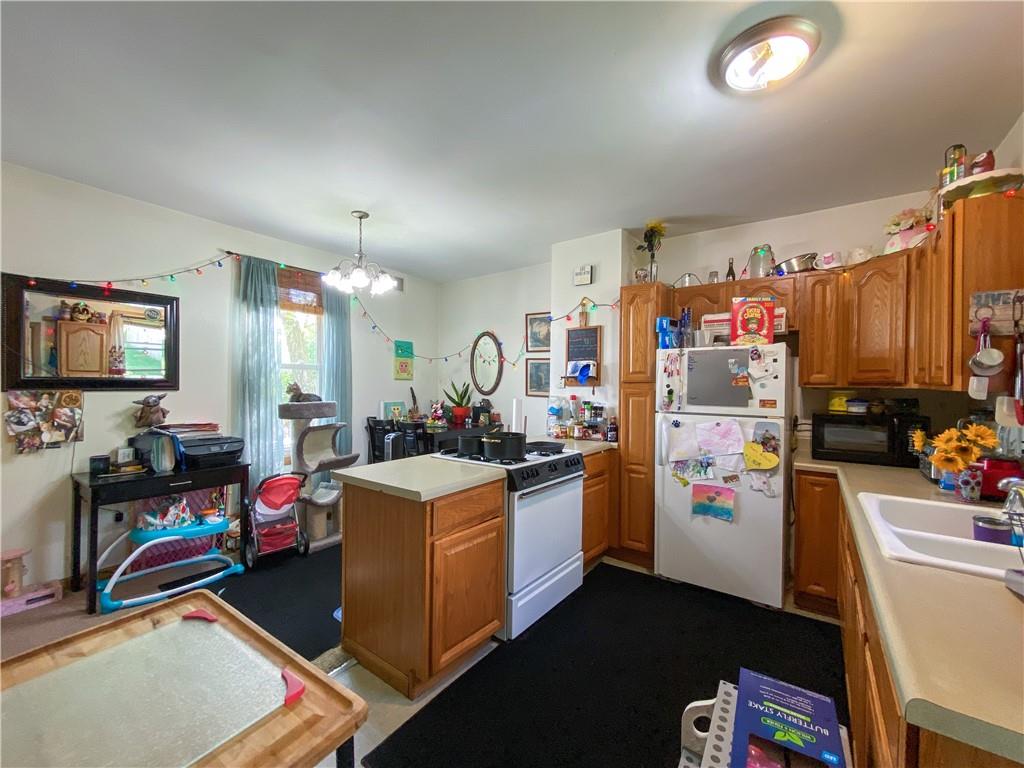 612 Lincoln Street Rochester, PA 15074 - Photo 6 of 18