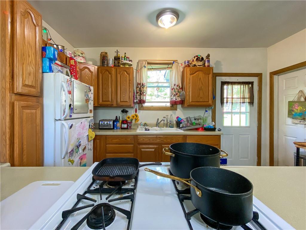 612 Lincoln Street Rochester, PA 15074 - Photo 7 of 18