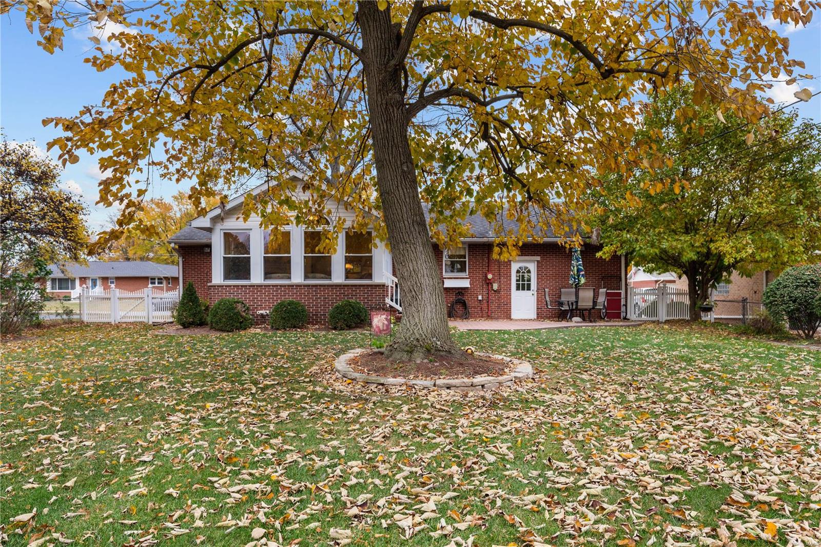 816 Pardee Road Godfrey, IL 62035 - Photo 3 of 22 Gallery Image 3