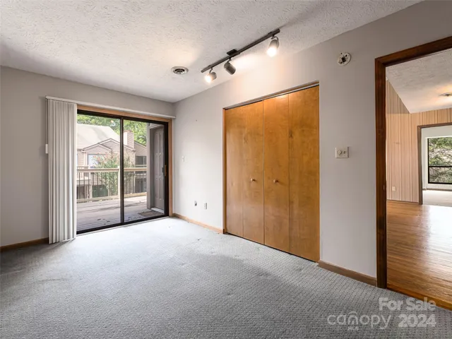 $229,000 | 38 Ravencroft Lane, Unit E, Asheville, NC 28803