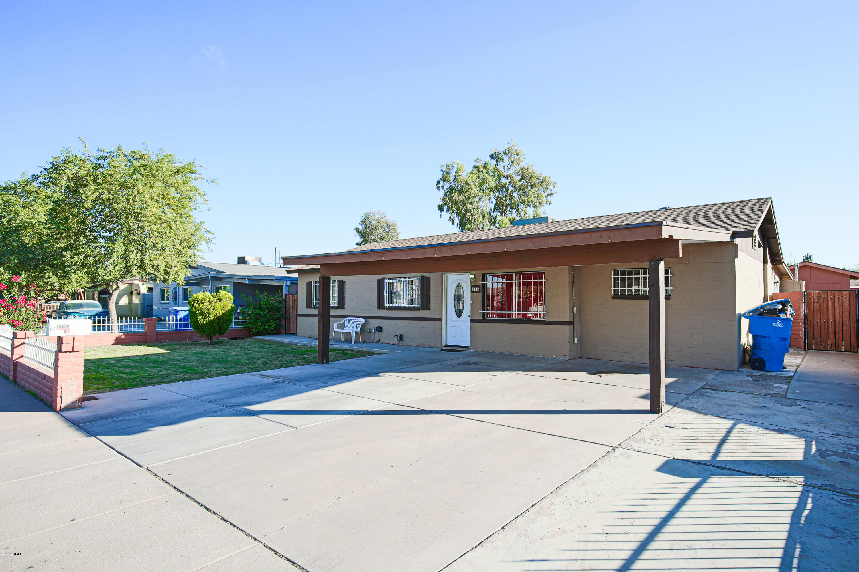 1747 West Pecan Road Phoenix, AZ 85041 - Photo 3 of 18 1747 W Pecan Rd Phoenix AZ 85041 X-3