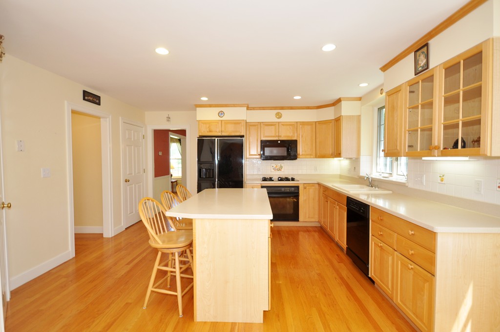 7 Haskell Street Lexington, MA 02420 - Photo 11 of 30 Gallery Image 11