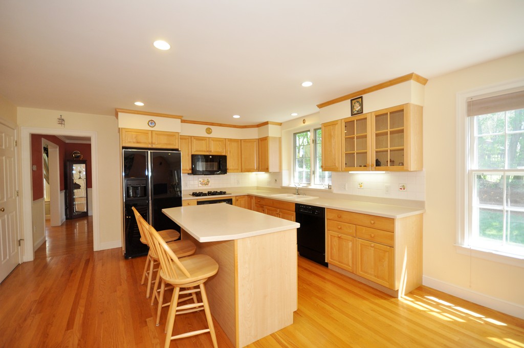 7 Haskell Street Lexington, MA 02420 - Photo 10 of 30 Gallery Image 10