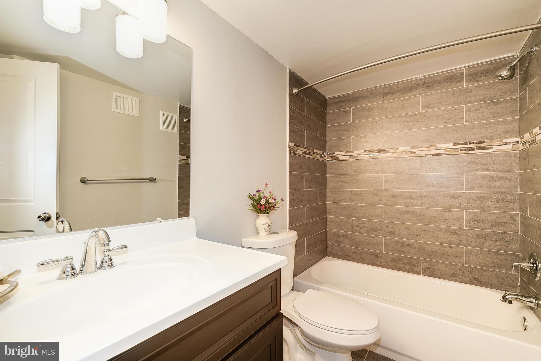 7903 Greenleaf Road Landover, MD 20785 - Photo 18 of 21 Bath