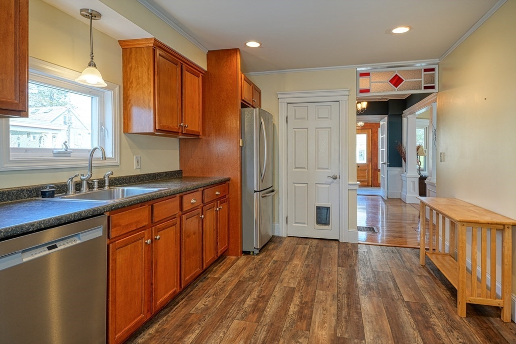 3 Bent Avenue Maynard, MA 01754 - Photo 12 of 33