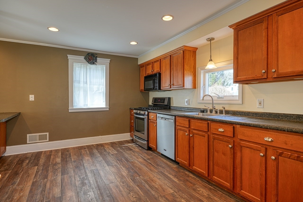 3 Bent Avenue Maynard, MA 01754 - Photo 13 of 33