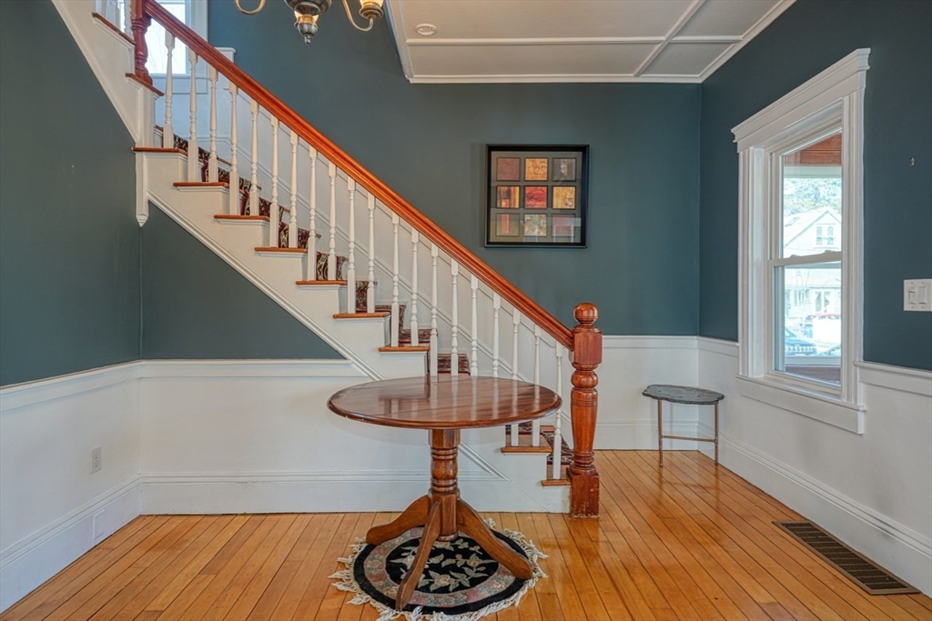 3 Bent Avenue Maynard, MA 01754 - Photo 5 of 33