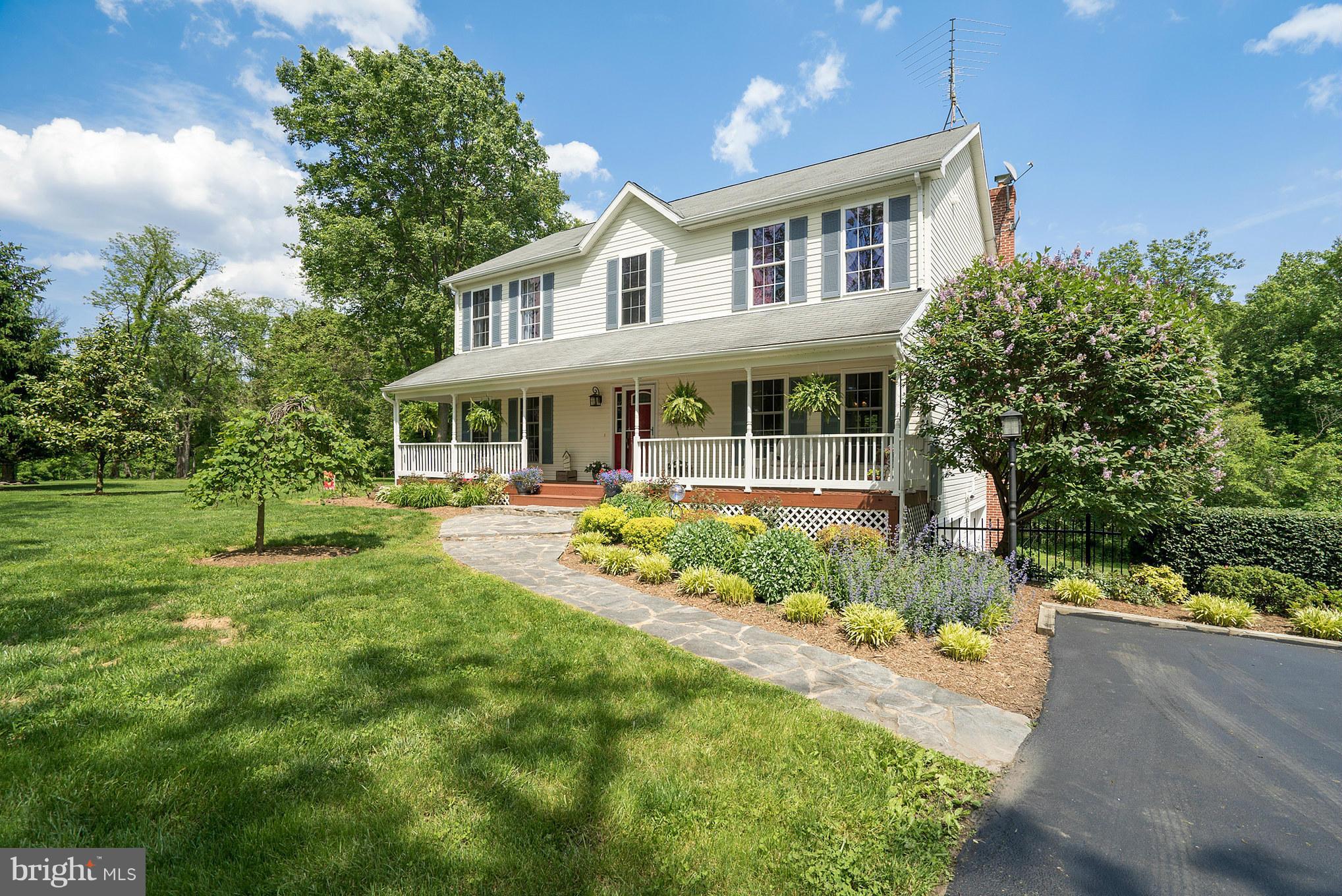 12888 Sagle Road Purcellville, VA 20132 - Photo 2 of 30 Warm and welcoming - what a front porch!